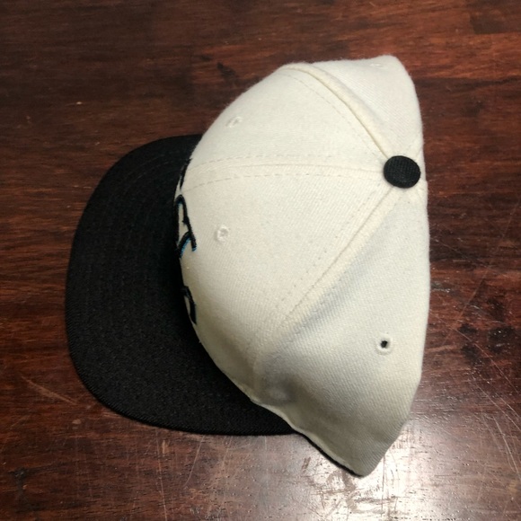 Miami est SnapBack one size fits all - Picture 2 of 3